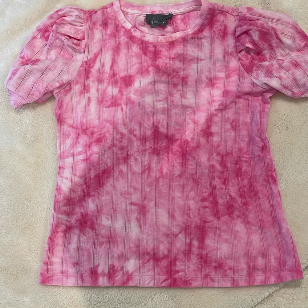 Anthropologie size small, short sleeve tee